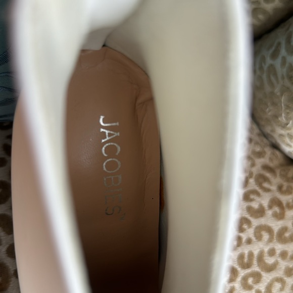 NWT Jacobies white faux leather stiletto ankle booties with back zip - Picture 11 of 11